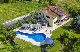 Foto 1 - Haus mit 5 Schlafzimmern in Labin mit privater pool und garten