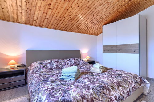 Foto 40 - Haus mit 5 Schlafzimmern in Labin mit privater pool und garten