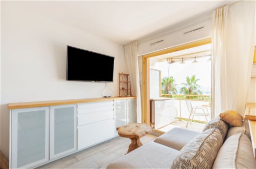 Foto 6 - Apartamento de 1 habitación en Cavalaire-sur-Mer con terraza y vistas al mar