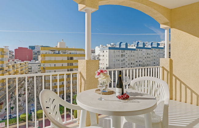 Apartment mit 2 Schlafzimmern in Calp mit schwimmbad und garten - Foto 2