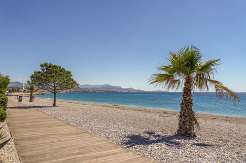 Photo 27 - 3 bedroom Apartment in Villeneuve-Loubet with garden and terrace