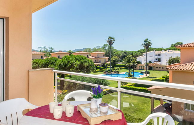 Apartamento de 3 quartos em Pals com piscina e jardim - Foto 2