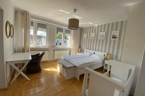 Foto 3 - Casa con 6 camere da letto a Świnoujście con giardino e vista mare