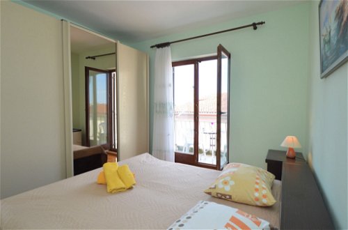Foto 23 - Casa con 3 camere da letto a Sebenico con giardino e vista mare