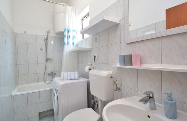 Haus mit 5 Schlafzimmern in Sibenik mit garten und terrasse - Foto 17
