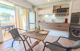 Photo 3 - Appartement de 1 chambre à Saint-Raphaël avec terrasse