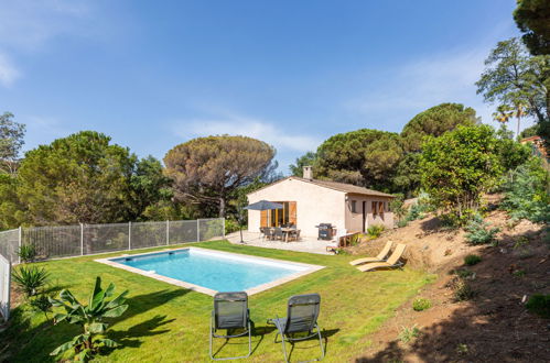 Foto 1 - Haus mit 3 Schlafzimmern in Sainte-Maxime mit privater pool und blick aufs meer