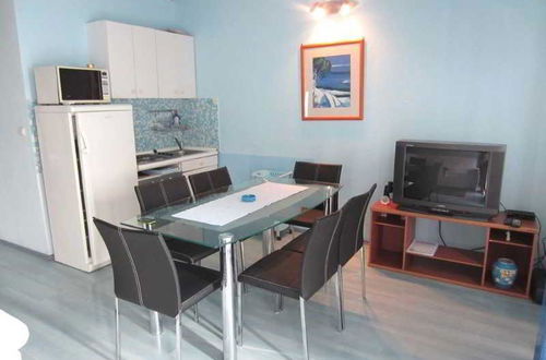 Photo 4 - Apartmani Kelam