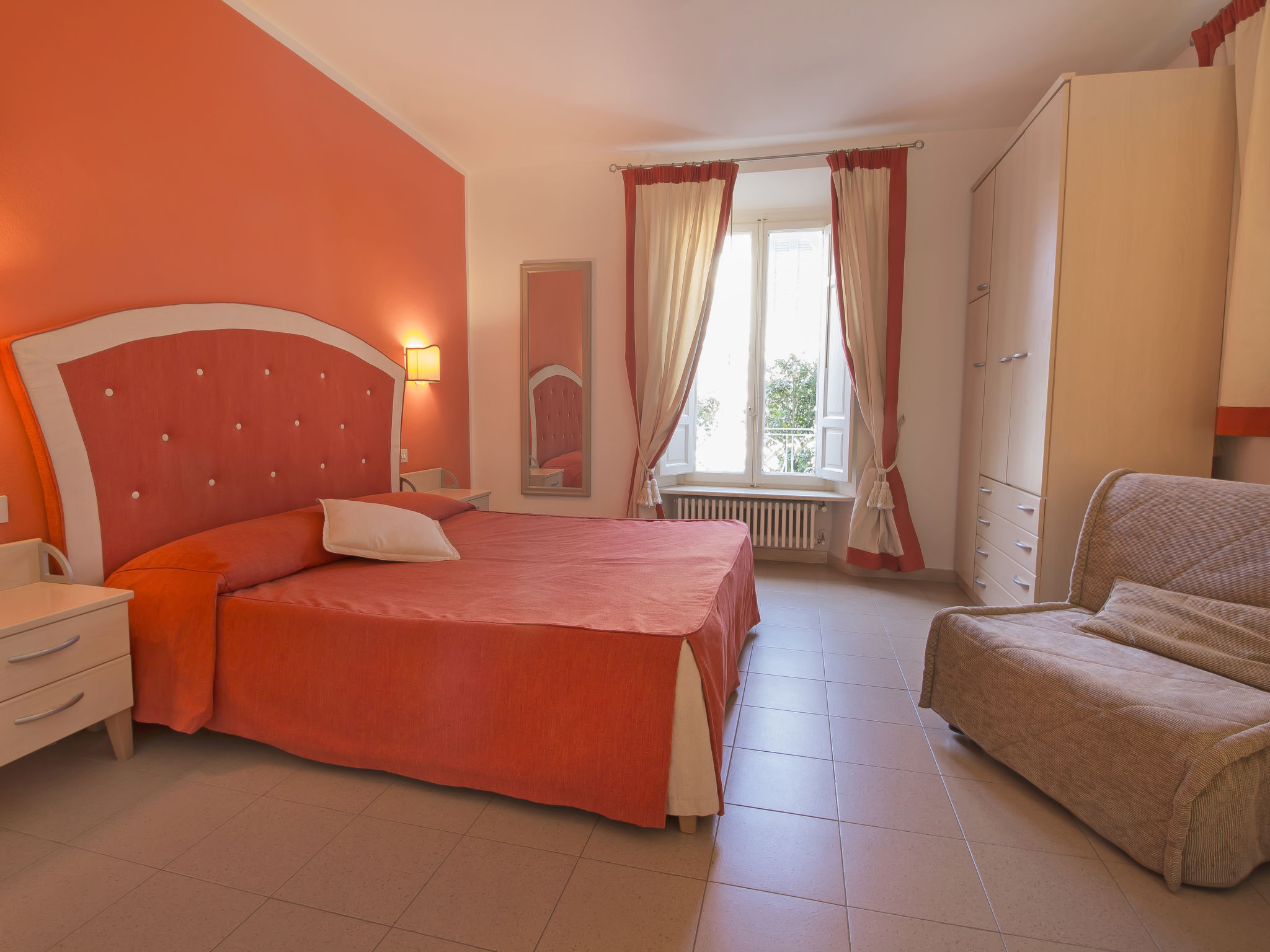 Photo 5 - 1 bedroom Apartment in San Vincenzo with swimming pool and garden