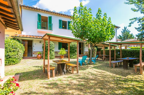 Foto 1 - Appartamento con 3 camere da letto a San Miniato con piscina e giardino