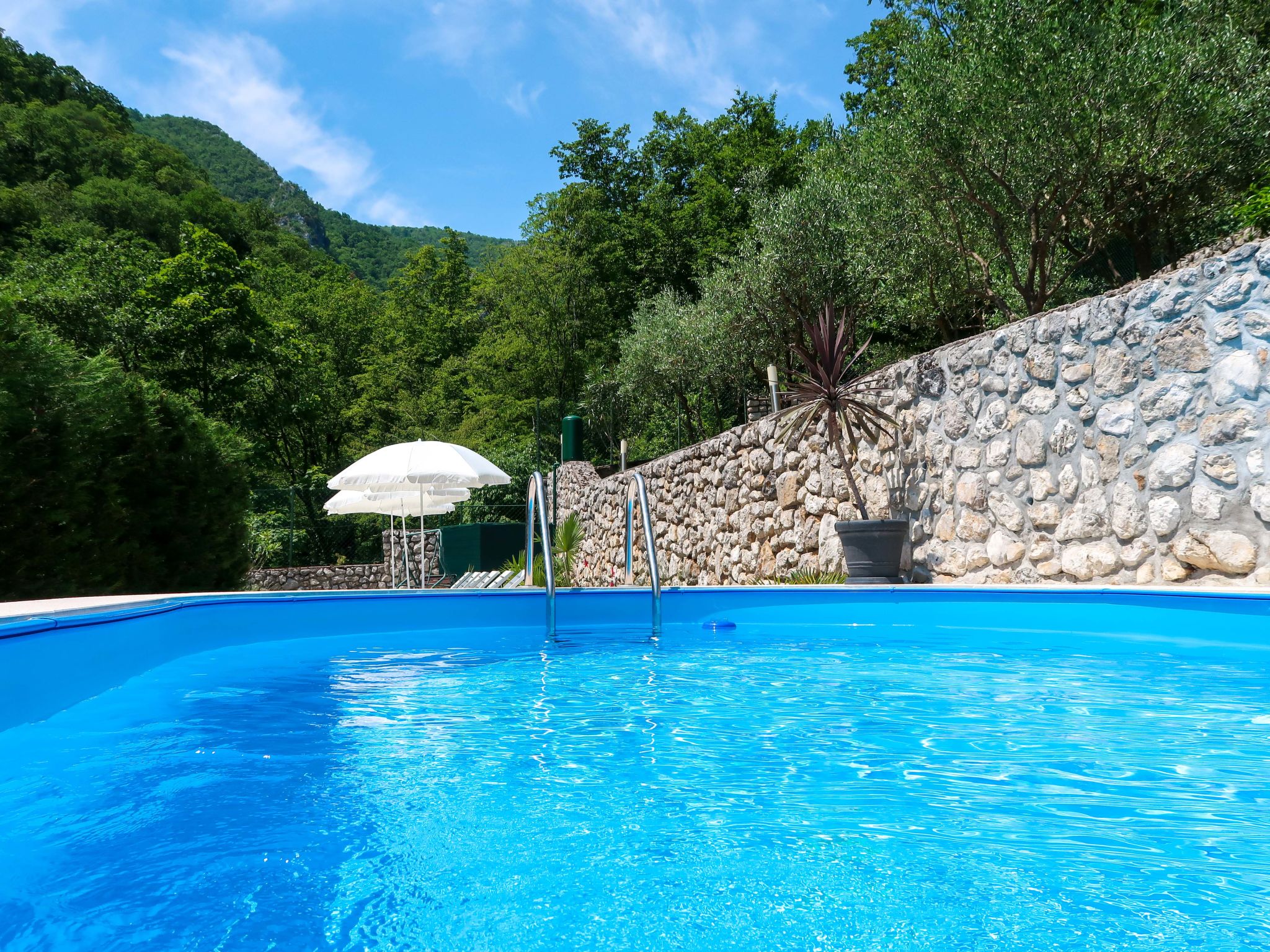 Photo 15 - Maison de 1 chambre à Lovran avec piscine et jardin