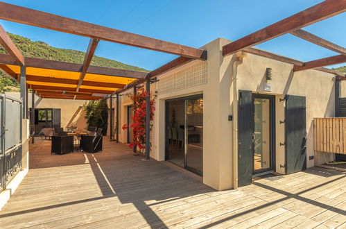 Photo 3 - Maison de 2 chambres à Le Lavandou avec terrasse