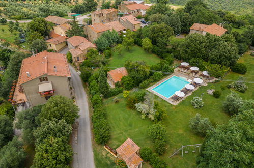 Photo 3 - Maison de 1 chambre à Cinigiano avec piscine et jardin