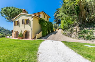 Foto 3 - Casa con 5 camere da letto a Riparbella con giardino e terrazza