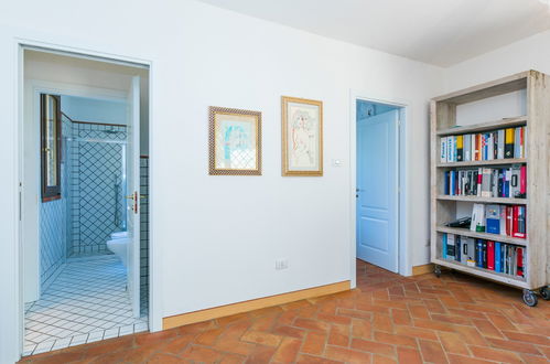 Photo 10 - 4 bedroom House in Riparbella with garden and terrace