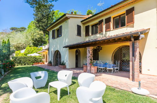 Photo 1 - Maison de 5 chambres à Riparbella avec jardin et terrasse