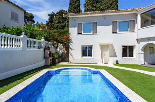 Foto 19 - Casa con 3 camere da letto a Torremolinos con piscina privata e vista mare