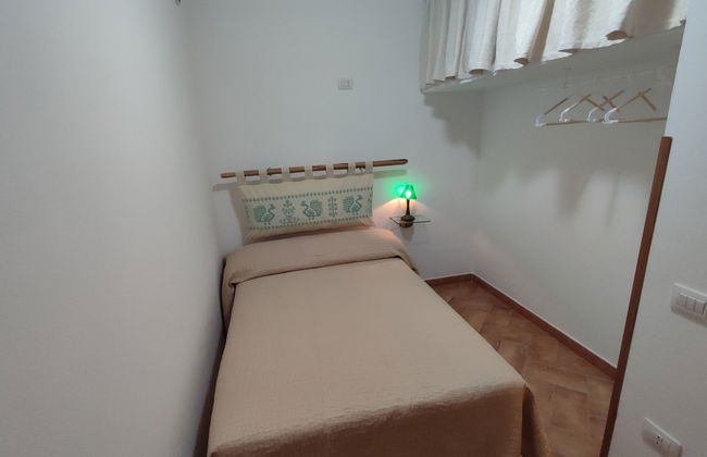 Casa de 3 quartos em Sinnai com jardim - Foto 4
