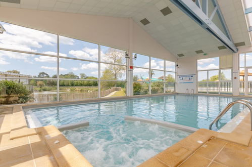 Photo 1 - Maison de 3 chambres à Saint-Hilaire-de-Riez avec piscine et vues à la mer