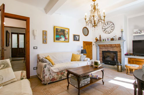 Photo 9 - 3 bedroom House in Bagni di Lucca with private pool and terrace