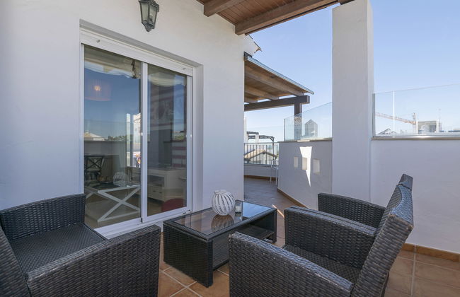 4 bedroom Apartment in Rota with swimming pool and garden - Photo 10