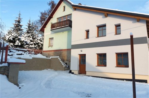 Foto 27 - Haus mit 9 Schlafzimmern in Černý Důl mit blick auf die berge