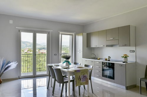 Foto 5 - Apartamento de 2 habitaciones en Casal Velino con piscina privada y vistas al mar