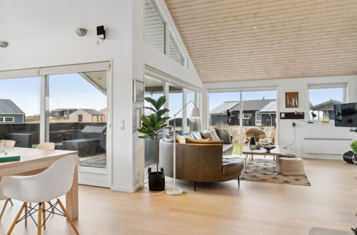Photo 11 - 3 bedroom House in Harrerenden with terrace