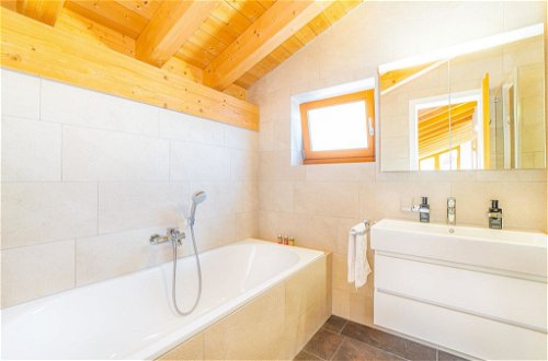 Foto 12 - Apartamento de 4 habitaciones en Saas-Fee con sauna