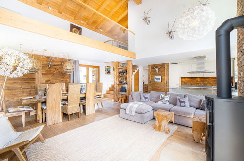 Photo 2 - 4 bedroom Apartment in Saas-Fee with sauna