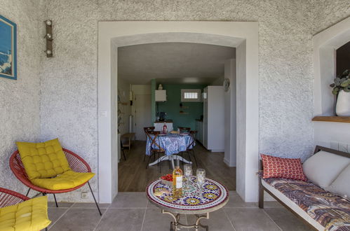 Photo 4 - Appartement de 2 chambres à Saint-Cyr-sur-Mer avec jardin et terrasse