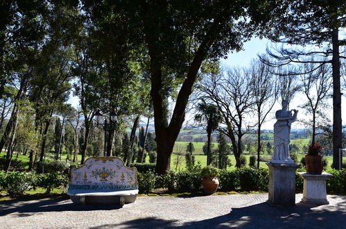 Foto 45 - Casa de 6 quartos em Alvignano com piscina privada e jardim