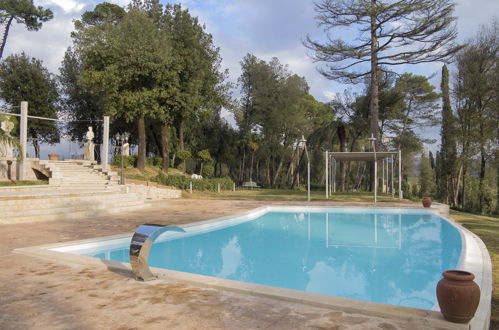 Photo 2 - Maison de 6 chambres à Alvignano avec piscine privée et jardin