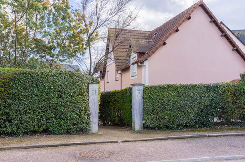 Foto 17 - Haus mit 2 Schlafzimmern in Dives-sur-Mer mit schwimmbad und terrasse