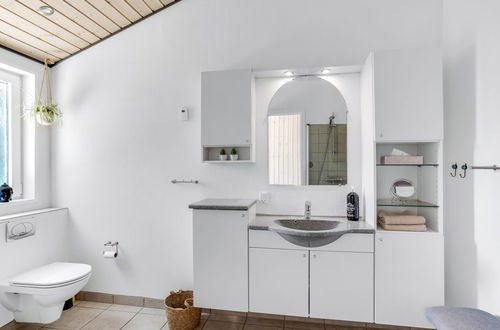 Foto 18 - Casa de 3 quartos em Oksbøl com terraço e banheira de hidromassagem
