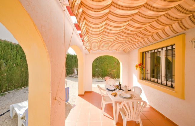 Casa de 4 quartos em Calp com piscina e terraço - Foto 27