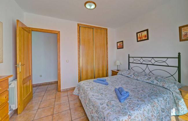 Casa de 4 quartos em Calp com piscina e terraço - Foto 17