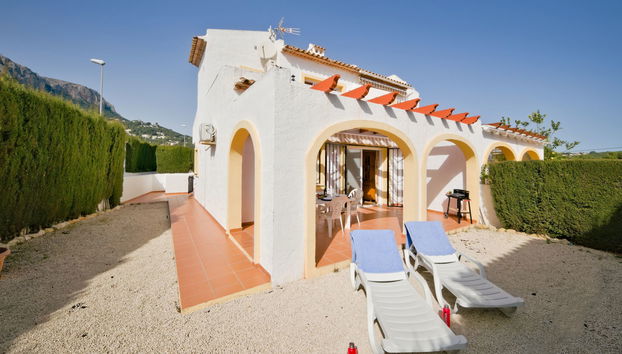 4 bedroom House in Calp with swimming pool and terrace - Photo 2