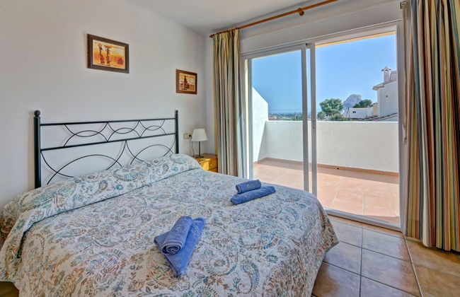 Casa de 4 quartos em Calp com piscina e terraço - Foto 6