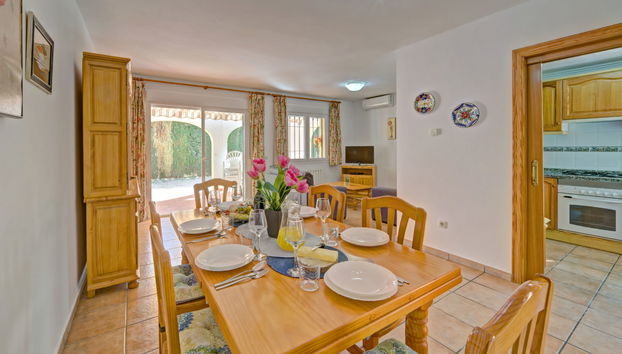4 bedroom House in Calp with swimming pool and terrace - Photo 4
