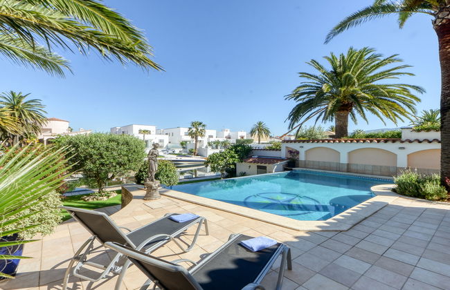 Casa de 5 quartos em Castelló d'Empúries com piscina privada e jardim - Foto 46