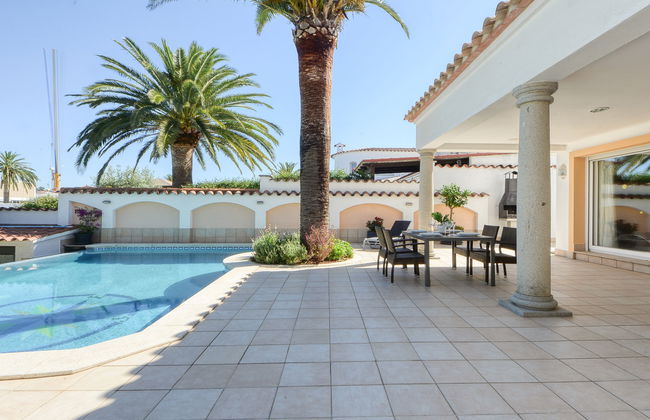 Casa de 5 quartos em Castelló d'Empúries com piscina privada e jardim - Foto 53