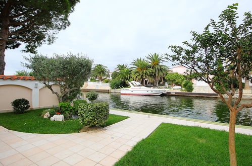 Photo 33 - Maison de 4 chambres à Castelló d'Empúries avec piscine privée et vues à la mer