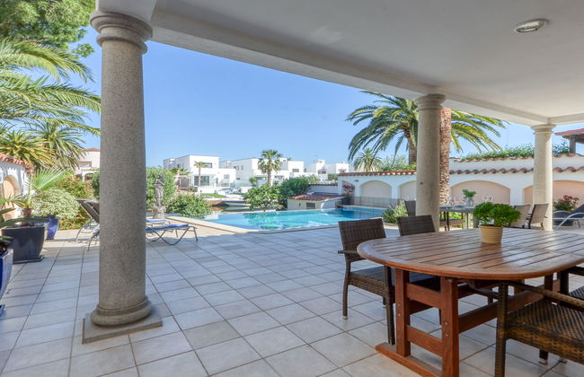 Casa de 5 quartos em Castelló d'Empúries com piscina privada e jardim - Foto 37