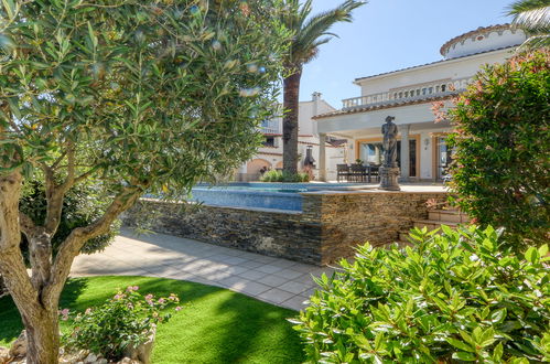 Foto 45 - Casa de 4 habitaciones en Castelló d'Empúries con piscina privada y jardín