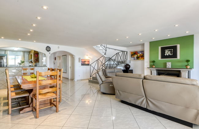 Casa de 5 quartos em Castelló d'Empúries com piscina privada e jardim - Foto 7