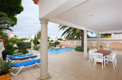 Foto 25 - Casa con 4 camere da letto a Castelló d'Empúries con piscina privata e vista mare