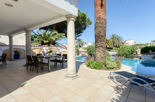 Photo 47 - 4 bedroom House in Castelló d'Empúries with private pool and garden