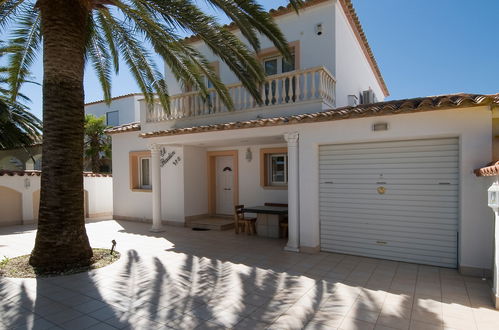 Foto 30 - Casa con 4 camere da letto a Castelló d'Empúries con piscina privata e vista mare