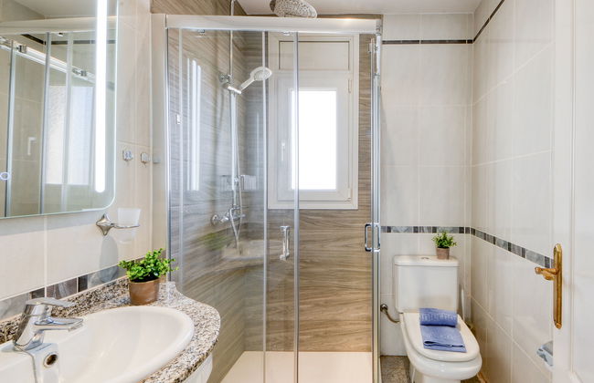 Casa de 5 quartos em Castelló d'Empúries com piscina privada e jardim - Foto 30